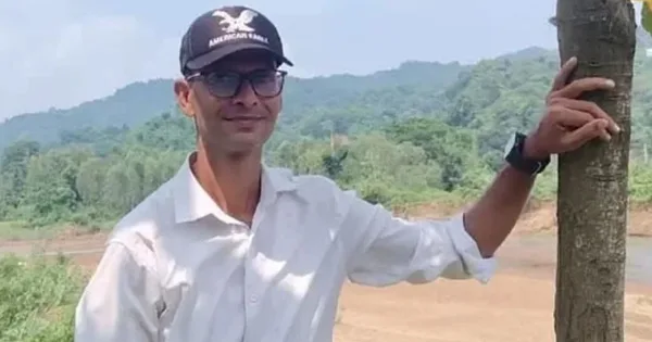 দৈনিক পূর্বকোণ - চট্টগ্রামের দৈনিক নেত্রকোনায় দোকানে বসে থাকা সাংবাদিককে প্রকাশ্যে গুলি করে হত্যা