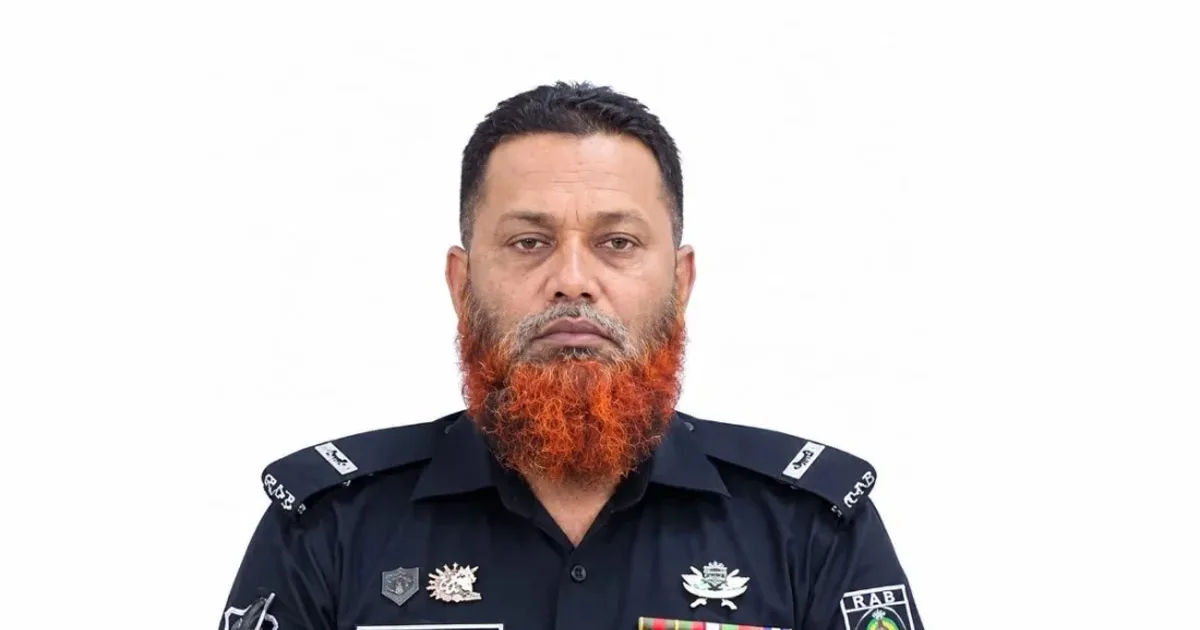 দৈনিক পূর্বকোণ - চট্টগ্রামের দৈনিক থামার সংকেত না মেনে এসআরবি কর্মকর্তাকে চাপা দিল চট্টগ্রামমুখী ট্রাক