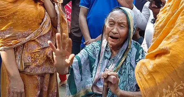 দৈনিক পূর্বকোণ - চট্টগ্রামের দৈনিক ৬ ছেলের পাকা ঘর, কারও কাছে ঠাঁই পাচ্ছিলেন না বৃদ্ধ মা