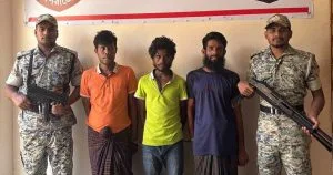 টেকনাফে সোলার ব্যাটারি চুরি, গ্রেপ্তার ৩ রোহিঙ্গা