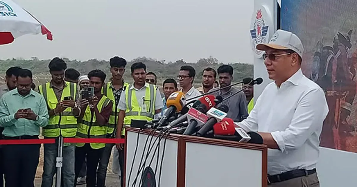 দৈনিক পূর্বকোণ - চট্টগ্রামের দৈনিক বিমানবন্দরের নিরাপত্তা জোরদারে কঠোর অবস্থান সরকারের: বিমানমন্ত্রী