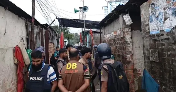 দৈনিক পূর্বকোণ - চট্টগ্রামের দৈনিক খুলশীতে বগাকাণ্ড: চসিকে মধ্যরাতে গুঞ্জন-পাল্টাপাল্টি অভিযোগ, ধোঁয়াশা