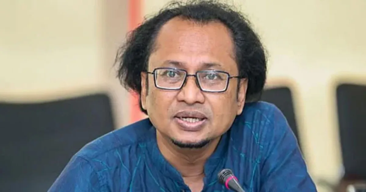 দৈনিক পূর্বকোণ - চট্টগ্রামের দৈনিক চট্টগ্রাম বন্দর-জ্বালানি ইস্যুতে সরকারের পরিকল্পনা জানালেন তথ্য উপদেষ্টা