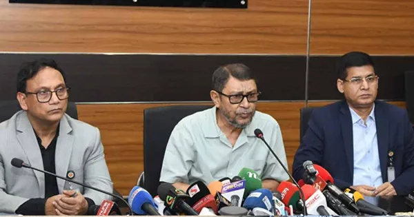 দৈনিক পূর্বকোণ - চট্টগ্রামের দৈনিক ক্যান্সার চিকিৎসাসেবা সম্প্রসারণে আসছে ১৭ রেডিওথেরাপি মেশিন: স্বাস্থ্যমন্ত্রী