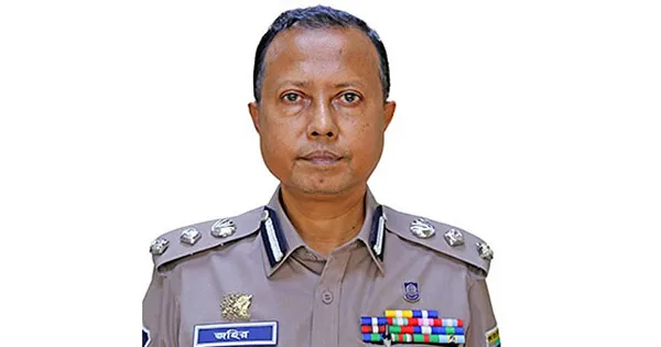দৈনিক পূর্বকোণ - চট্টগ্রামের দৈনিক বাড়িতে ডিজে পার্টি, সেই অতিরিক্ত ডিআইজি বরখাস্ত