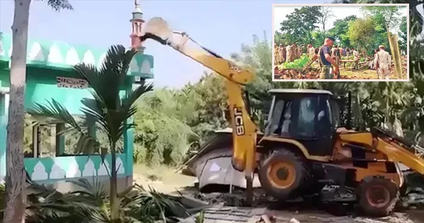 দৈনিক পূর্বকোণ - চট্টগ্রামের দৈনিক ভারতে ১১০০ মুসলিম পরিবারকে উচ্ছেদ, গুঁড়িয়ে দিল ১০ মসজিদ