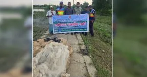 হালদা নদীতে মৎস্য অধিদপ্তরের অভিযানে অবৈধ জাল জব্দ