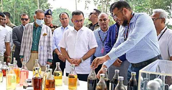 দৈনিক পূর্বকোণ - চট্টগ্রামের দৈনিক বর্জ্য থেকে জ্বালানি তেল: প্রকল্প দেখ সহযোগিতার আশ্বাস প্রধানমন্ত্রীর