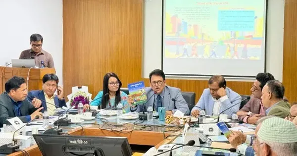 দৈনিক পূর্বকোণ - চট্টগ্রামের দৈনিক চতুর্থ-ষষ্ঠ শ্রেণির নতুন চারটি পাঠ্যবইয়ের অনুমোদন