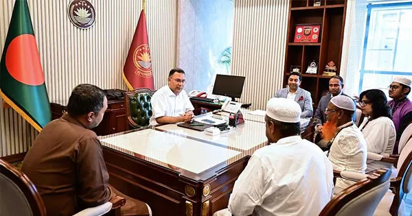 দৈনিক পূর্বকোণ - চট্টগ্রামের দৈনিক তিন অনুপ্রেরণাদায়ী ব্যক্তির সঙ্গে সাক্ষাৎ করলেন প্রধানমন্ত্রী