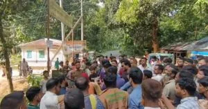 রাঙ্গুনিয়া বন কর্মকর্তার ওপর হামলার ঘটনায় তিন মামলায় আসামি ১৪