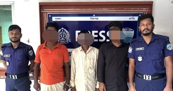 দৈনিক পূর্বকোণ - চট্টগ্রামের দৈনিক সাতকানিয়ায় পৃথক অভিযানে তিন আসামি গ্রেপ্তার