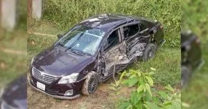 বাস-প্রাইভেটকার সংঘর্ষে একই পরিবারের ২ জন নিহত, আহত ২